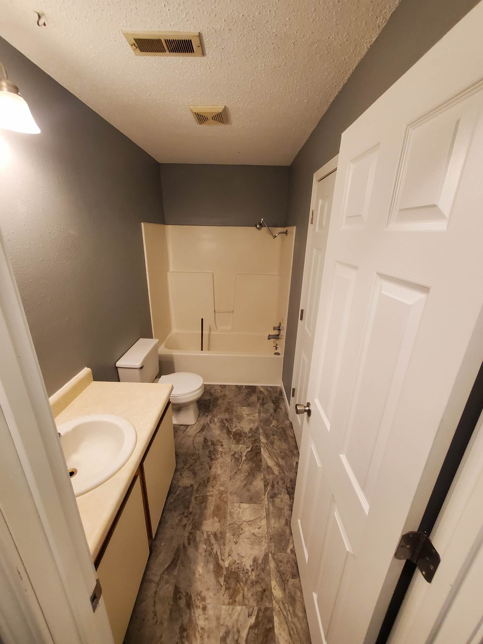 807 Foxrun rehab pics redone March 2023 3.jpeg
